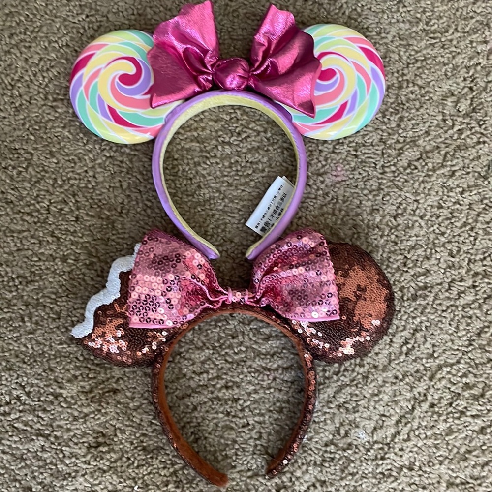 2 Pair of Authentic Disney Parks Minnie Ears